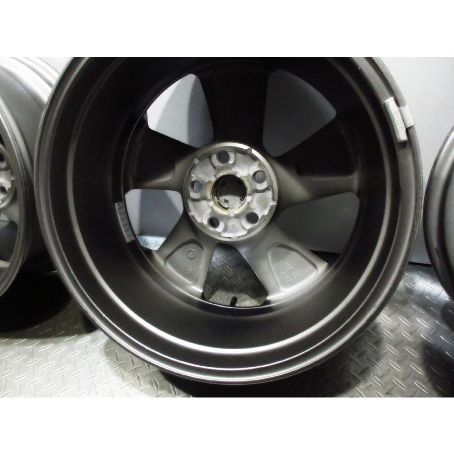 RAV4 美品 走行極少 トヨタ Gグレード 純正 ハイグロス 18インチ 7J+35 