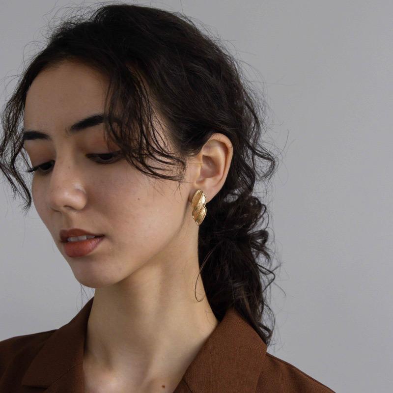 イヤリング 20代 30代 40代 50代 大ぶり カジュアル ゴールド シルバー