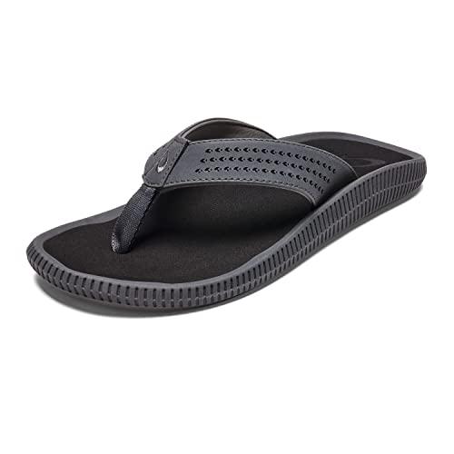 【並行輸入品】OLUKAI Ulele Sandals   Men's Dark Shadow/Black 11 OLUKAI Ulele Meの画像