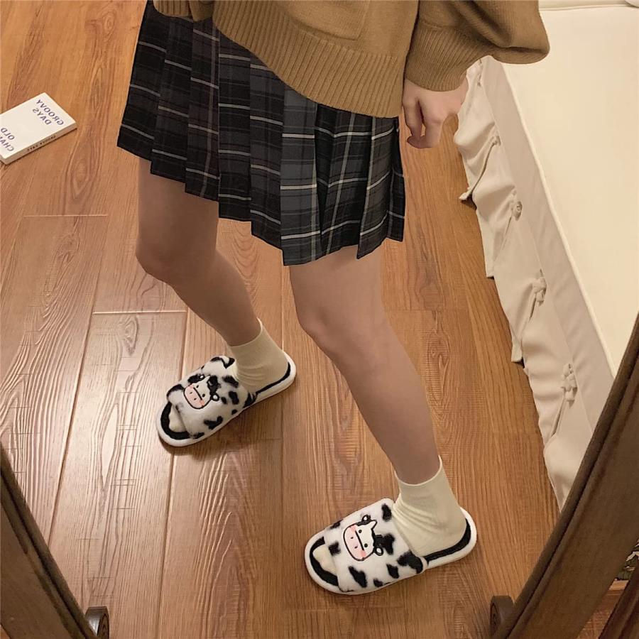 【並行輸入品】Women's Kawaii Furry Cow Slippers Cozy Warm Open Toe Flip Flop Cの画像