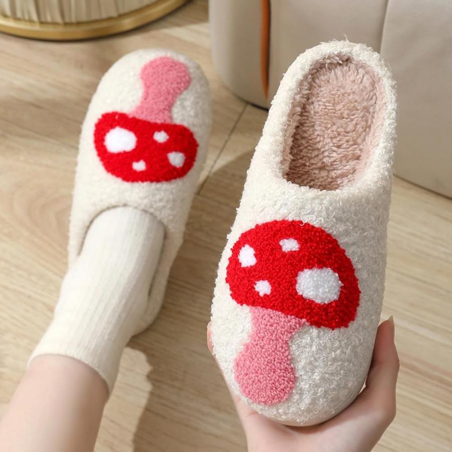 【並行輸入品】LilRoot Cute Plush Warm Fluffy Slippers for Winter Soft Comfortaの画像