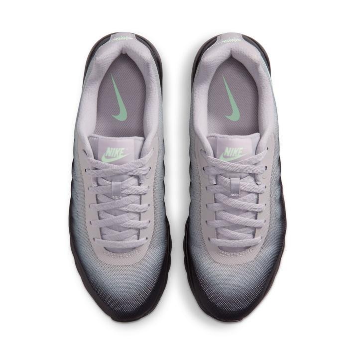 NIKE（ナイキ） W AIRMAX INVIGOR ウィメンズ エア マックス