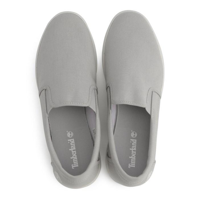 gray and white timberlands