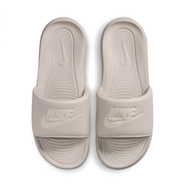 NIKE（ナイキ） VICTORI ONE SLIDE ヴィクトリー ワン スライド