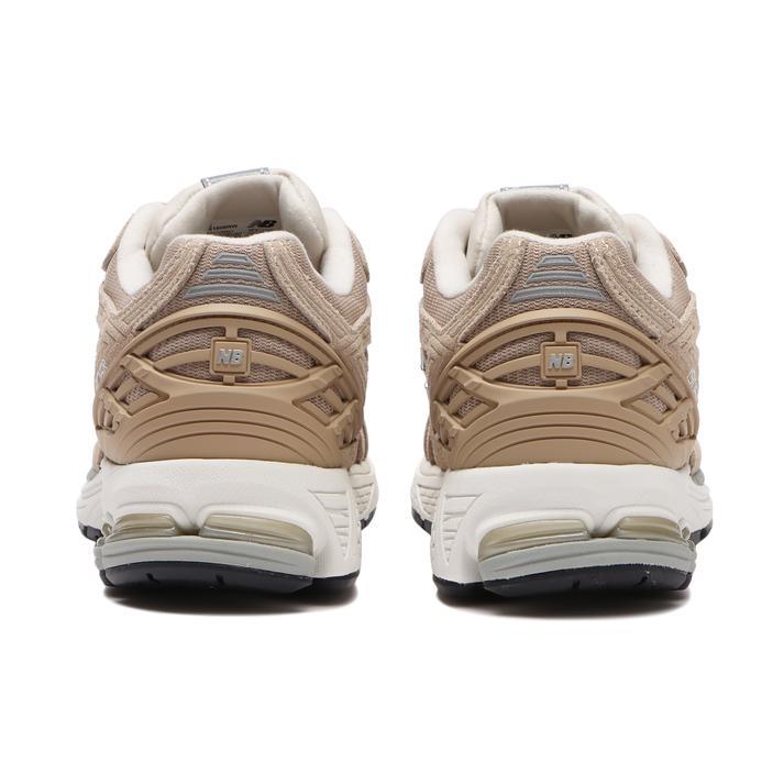New Balance（ニューバランス） M1906RW(D) M1906R M1906RW OFF WHITE