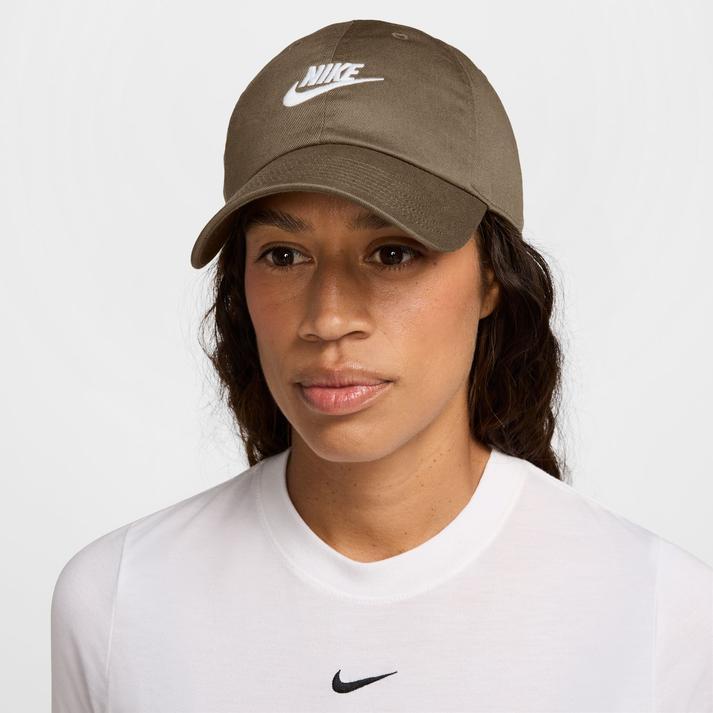 NIKE（ナイキ） U FUT WSH CAP キャップ FB5368 235MSWBRN/WHT : ABC