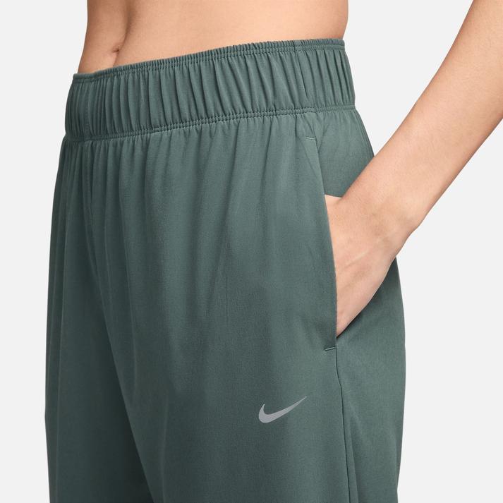 NIKE（ナイキ） レディース W FAST MR 7/8 PANT ロングパンツ FB7030