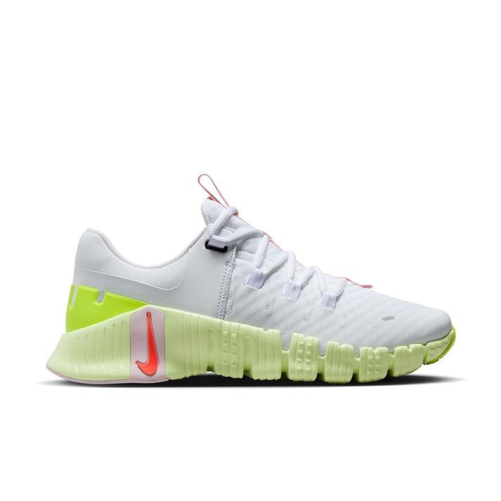 NIKE ウィメンズ　フリー　メトコン5 25cm NIKE ウィメンズ フリー メトコン5 24.5cm - メルカリ