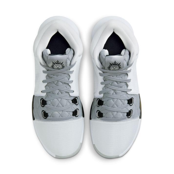 NIKE（ナイキ） LEBRON WITNESS VIII EP レブロン ウィットネス VIII