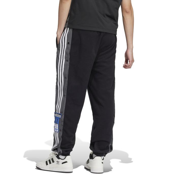 adidas バレンタインパンツ adidas（アディダス）の「バレンタインデー スウェットパンツ