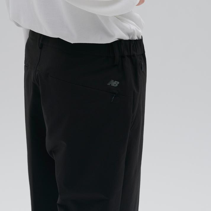 New Balance（ニューバランス） MET24 Straight Fit パンツ AMP45000BK