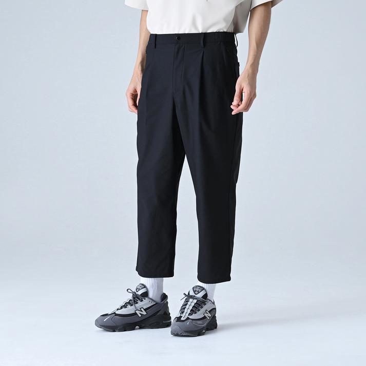 New Balance（ニューバランス） M MET24 Wide Tapered Fit パンツ