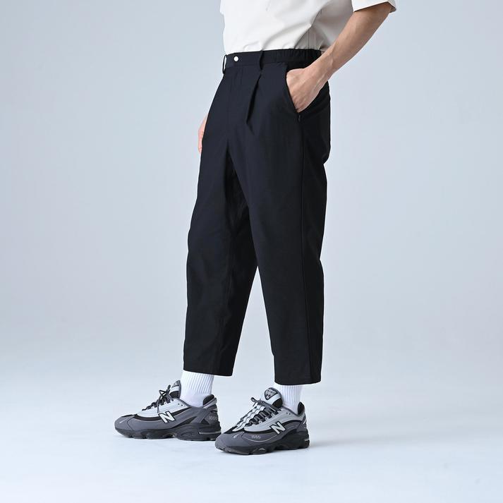 New Balance（ニューバランス） M MET24 Wide Tapered Fit パンツ