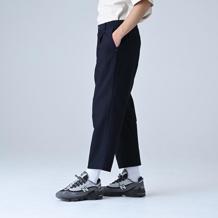 New Balance（ニューバランス） M MET24 Wide Tapered Fit パンツ