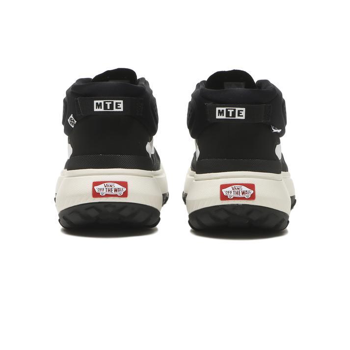 VANS（ヴァンズ） MTE CROSSPATH MID MTE クロスパス ミッド