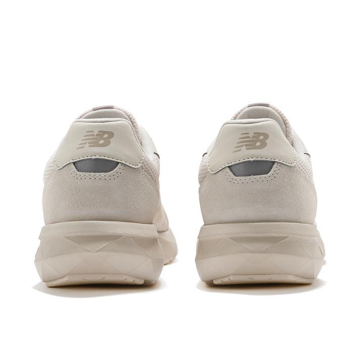 New Balance（ニューバランス） U8002IH(2E) U800 U8002IH LINEN(2IH