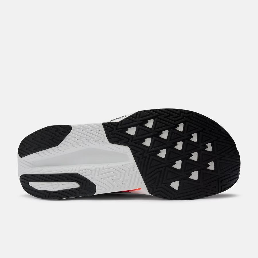 New Balance（ニューバランス） 【ニューバランス】FuelCell Rebel v5