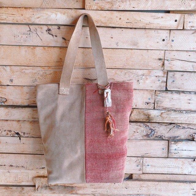 オールドキリムスエードトートバッグ A A3 Kilim Bag01 輸入雑貨屋 Bon Eto Vikings 通販 Yahoo ショッピング