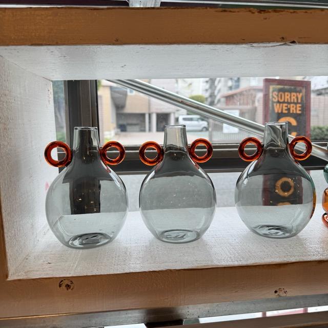 カラーガラスベース　スモークグレー　フラワーベース　ガラススタンドベース　花瓶　1輪挿し　花　リビング　ベランダ　ガーデニング　球状　 |  | 01