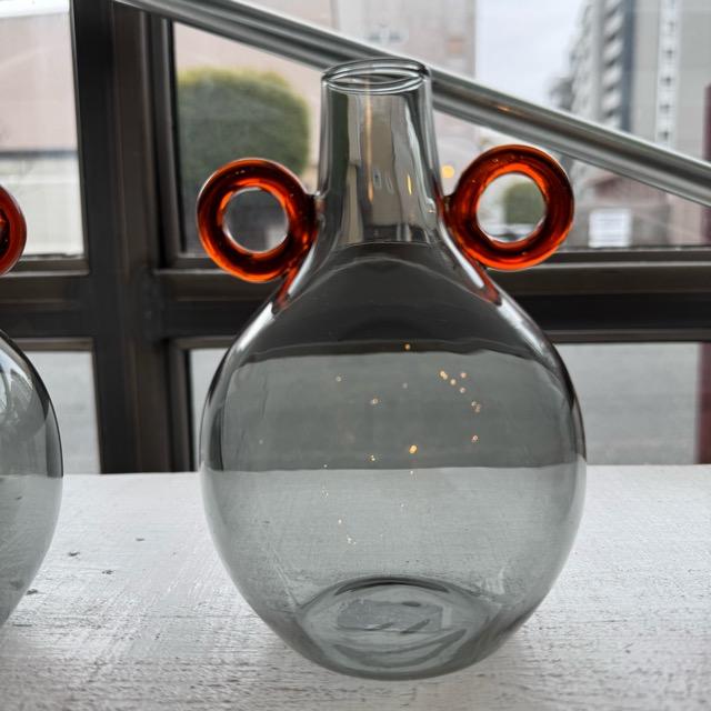 カラーガラスベース　スモークグレー　フラワーベース　ガラススタンドベース　花瓶　1輪挿し　花　リビング　ベランダ　ガーデニング　球状　 |  | 03