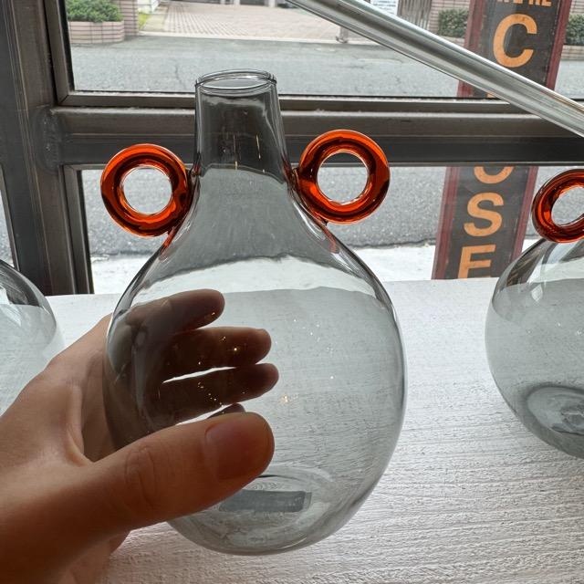 カラーガラスベース　スモークグレー　フラワーベース　ガラススタンドベース　花瓶　1輪挿し　花　リビング　ベランダ　ガーデニング　球状　 |  | 05