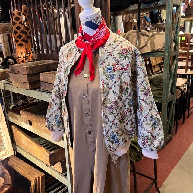 Topanga Lady's フラワーデザインノーカラージャケット ゴブラン Topanga Lady's フラワーデザインノーカラージャケット ゴブラン