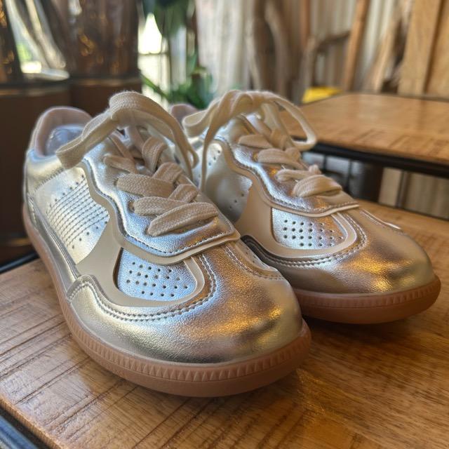 モニュメント　銀色 シルバージョギングスニーカー メタリック : 輸入雑貨屋 BON ETO