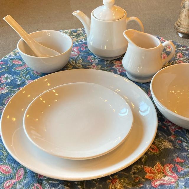 インド SAMRAT 白い丸皿 26cm 平皿 大皿 ディナープレート 和食 洋食