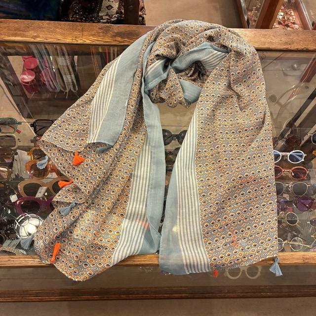 TOPANGA Accessory　スムースタッセルビッグストール 全3種　ブルー　ブラック　スカーフ　ショール　マフラー　大判ストール　羽織　薄手　フリンジ　冷房対策 |  | 04