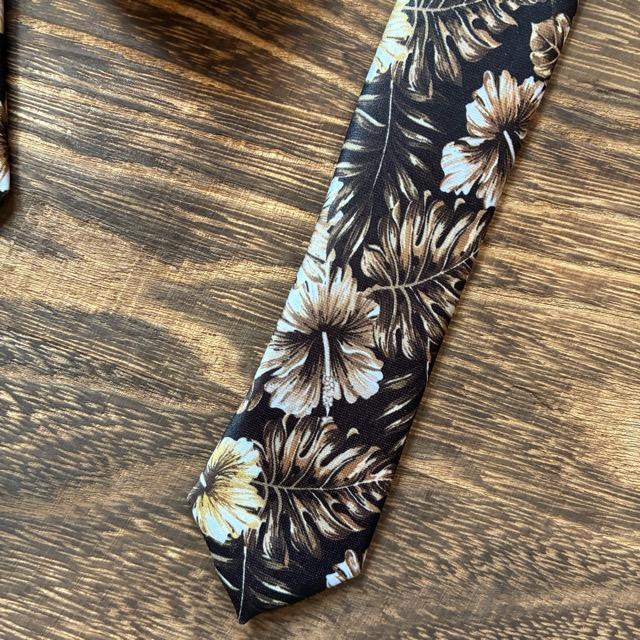 TOPANGA Accessory ヘリテージタイ　ハイビスカス　ブラック　ネクタイ　プレゼント　フォーマル　カジュアル　スーツ　メール便　クラシック　ヴィンテージ　 |  | 04