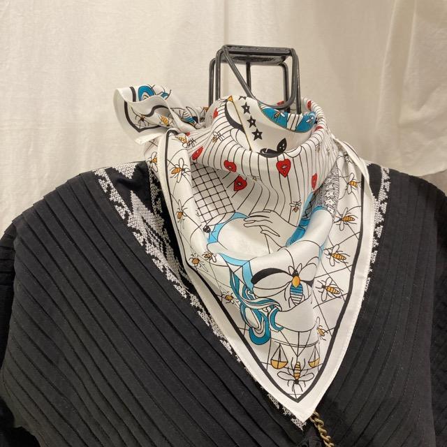 TOPANGA Accessory　ホワイトスカーフ　ミツバチ【メール便可】【2023新作】 |  | 05