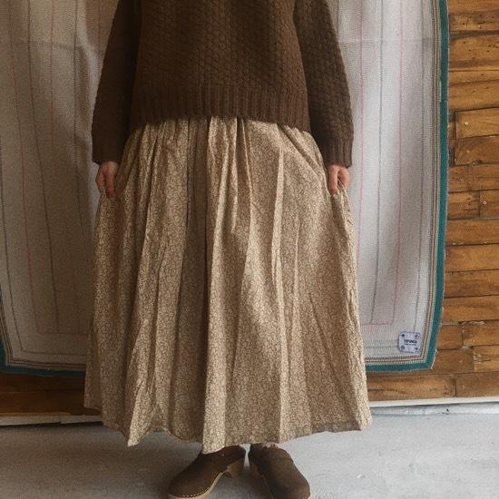 ICHI（イチ） フラワープリントラップスカート ベージュ : i5-ichi  