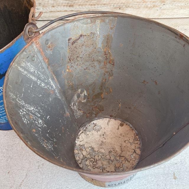 アンティーク 古いアイアンのバケツ/鉄のつるべ 鉢カバー 古家具 ビン