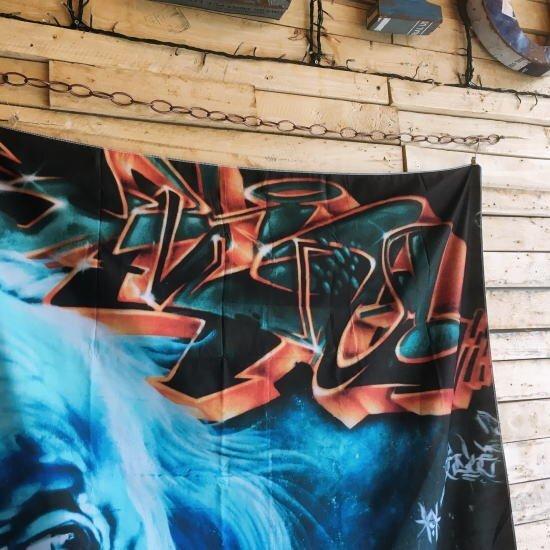 ストリートアートタペストリー タイプF : 輸入雑貨屋 BON ETO Vikings