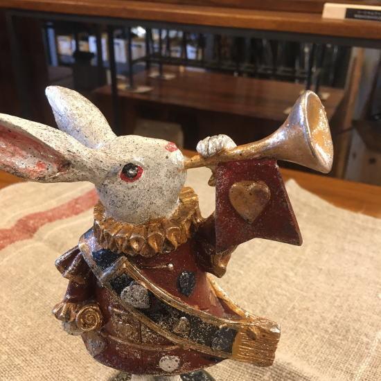 絵本から出てきたうさぎのトランペット吹き I5 Toyo 輸入雑貨屋 Bon Eto Vikings 通販 Yahoo ショッピング