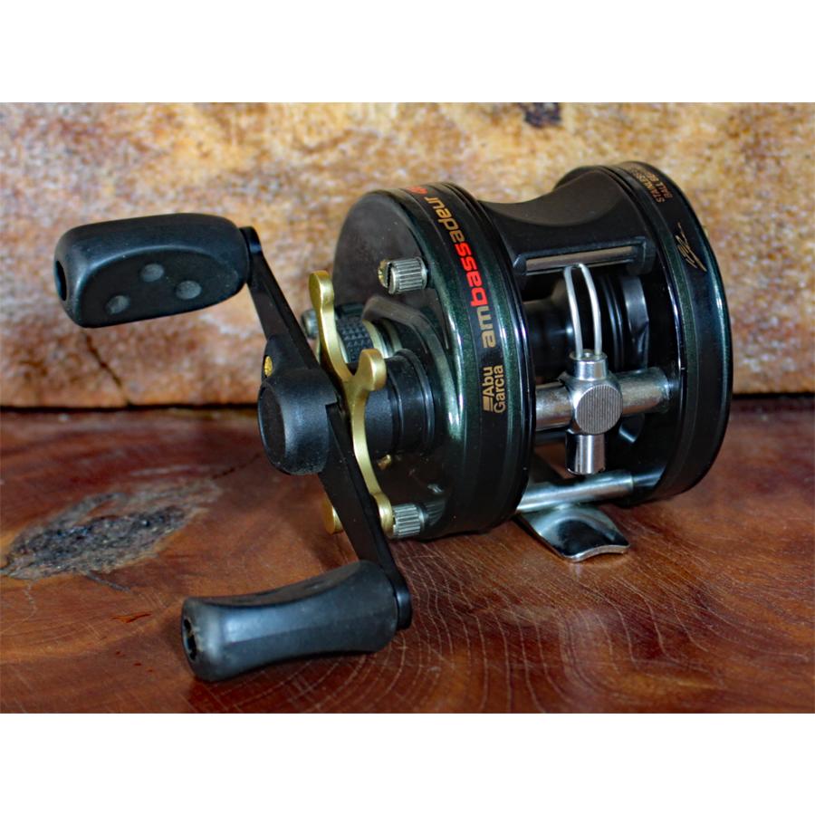 Abu Garcia 右ハンドルABU アンバサダー 4600C RD IMAEグリーン Abu Garcia 右ハンドルABU アンバサダー 4600C RD IMAEグリーン