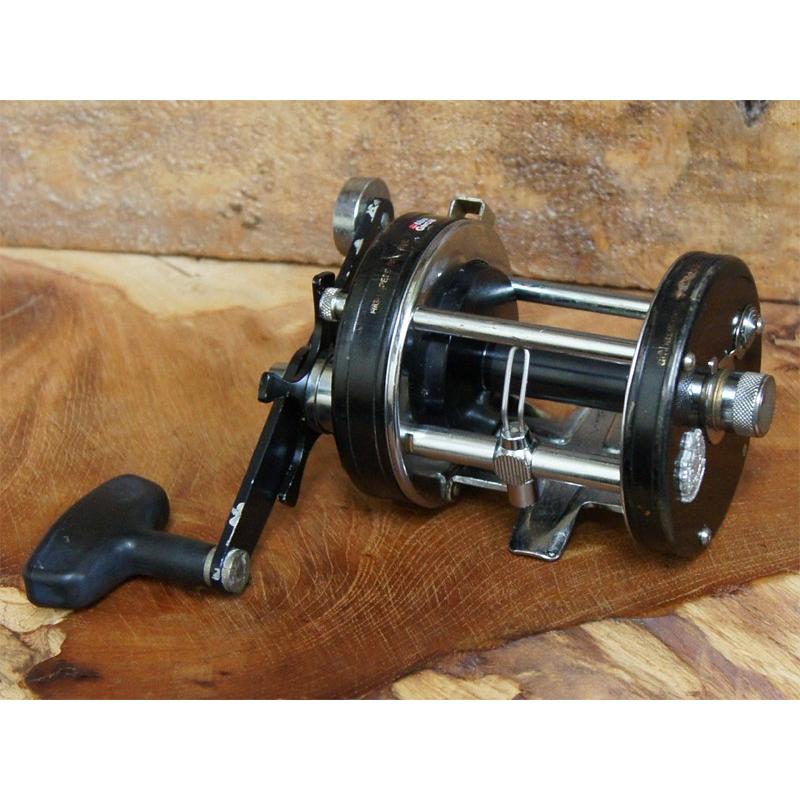 Abu アンバサダー 7000C 黒 Abu Garcia ABU Ambassadeurアブ アンバサダー 7000C黒☆リム