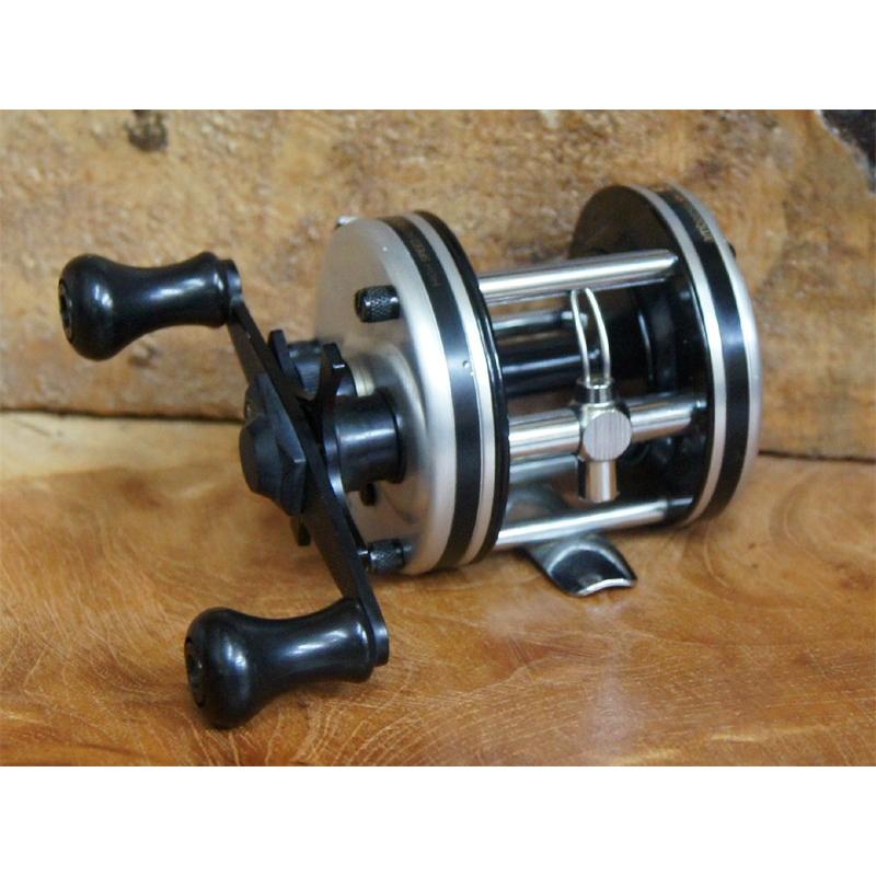 Abu Garcia 5500C リール　最終値下げ Abu Garcia 美品ABU ambassadeur 5500C4.7:1 : ABU's memory