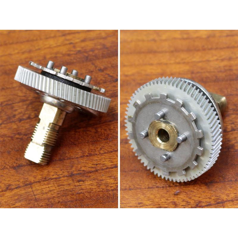 オ−ルドABU1500/2500番☆★メインギヤ＆ピニオンギアセット★右用☆4.7:1★ | Abu Garcia | 03