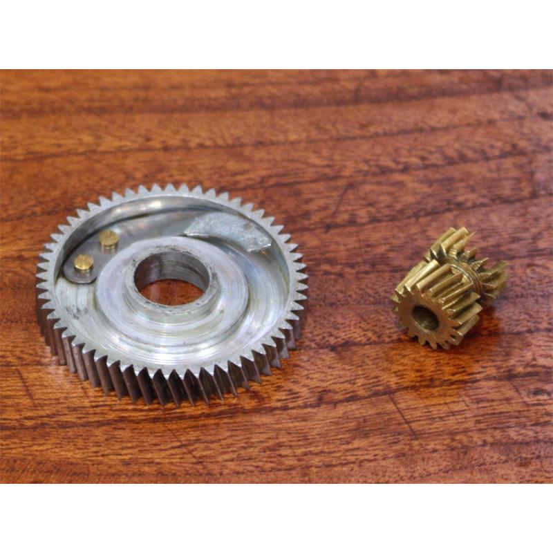 オールドABU4000/5000/6000☆★メインギヤ＆ピニオンギアセット★右用☆3.5:1 | Abu Garcia