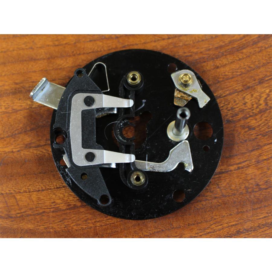 ABU4000/5000/6000番台★☆★ブレーキプレート★☆アンチリバース&スクリュー付き★右用 | Abu Garcia | 01