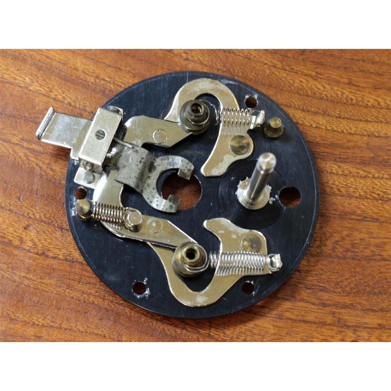 オールド ABU4000/5000/6000番台☆★ブレーキプレート★黒★右用 | Abu Garcia | 01