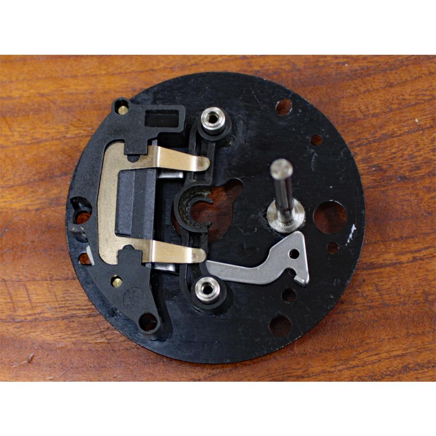 ABU4000/5000/6000番台☆★ブレーキプレート＆ヨーク★☆★右用 | Abu Garcia | 01