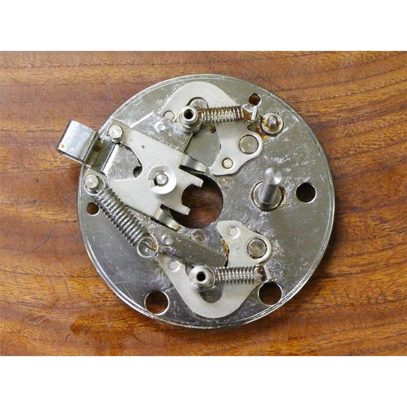 ABU7000番台★☆★ブレーキプレート＆クラッチ・プレスアーム★☆★ | Abu Garcia | 01