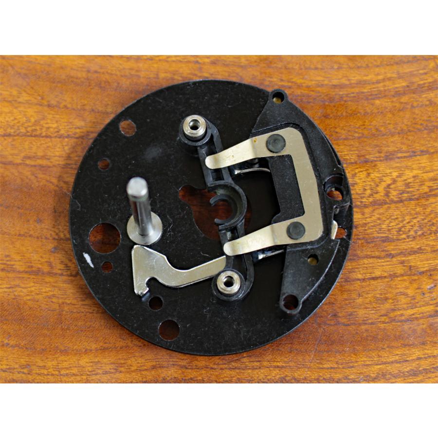 ABU4000/5000/6000番台☆★ブレーキプレート＆ヨーク★サムバー☆★左用 | Abu Garcia | 01