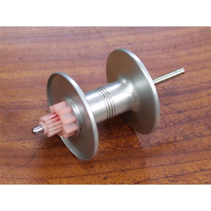 ABUパーミングカップ 5000番台★☆スプール & スプールシャフト☆シルバー★ブッシング | Abu Garcia | 01