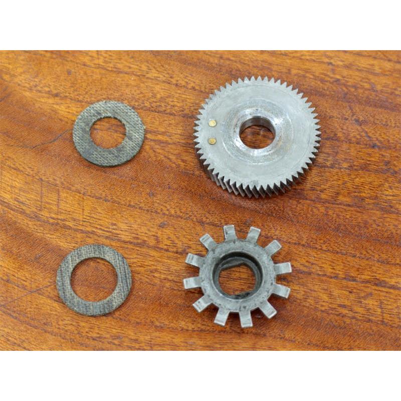 オールド5000/6000番☆★メインギヤ＆ピニオンギアセット★右用☆3.7：1 | Abu Garcia | 04