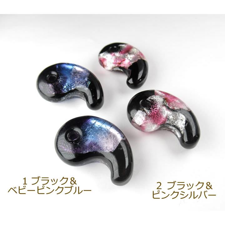 ランプワーク勾玉 ブラック＆ピンク 銀箔入り 1個 革紐付き 手作り 