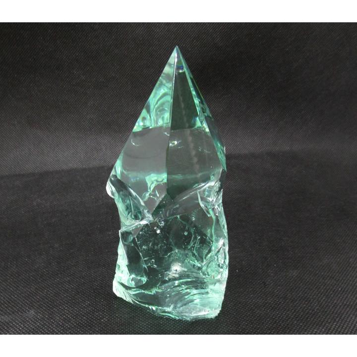 アクアレムリア オルターストーン 577g 多数の虹あり H&E社