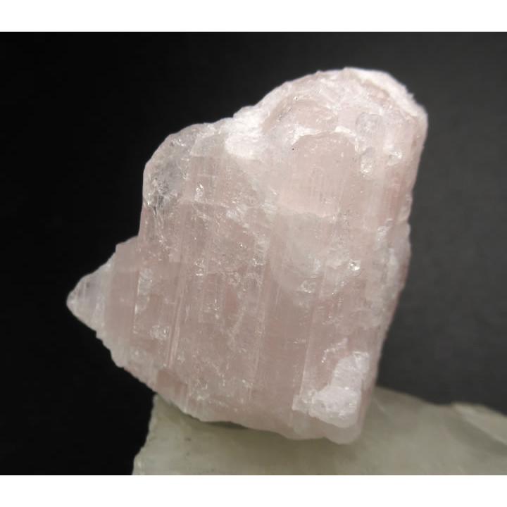 ヒマラヤ産 ピンクベリロナイト原石 58g 大変稀少 濃いめピンクの大 